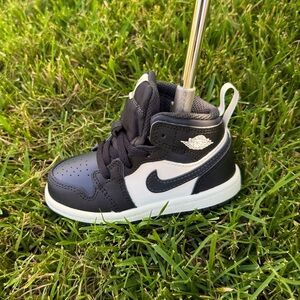 Nike Air Jordan 1 Mid Black Panda Elephant Golf Club Putter Head Cover New Bulls
